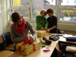 Weihnachtspäckchen für Osteuropa bei Frau Ochs
